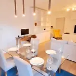 Daire Designed For Comfort 2br W Balcony&private Parking